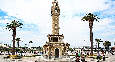 İzmir Merkezde Gezilecek Tarihi Yerler.