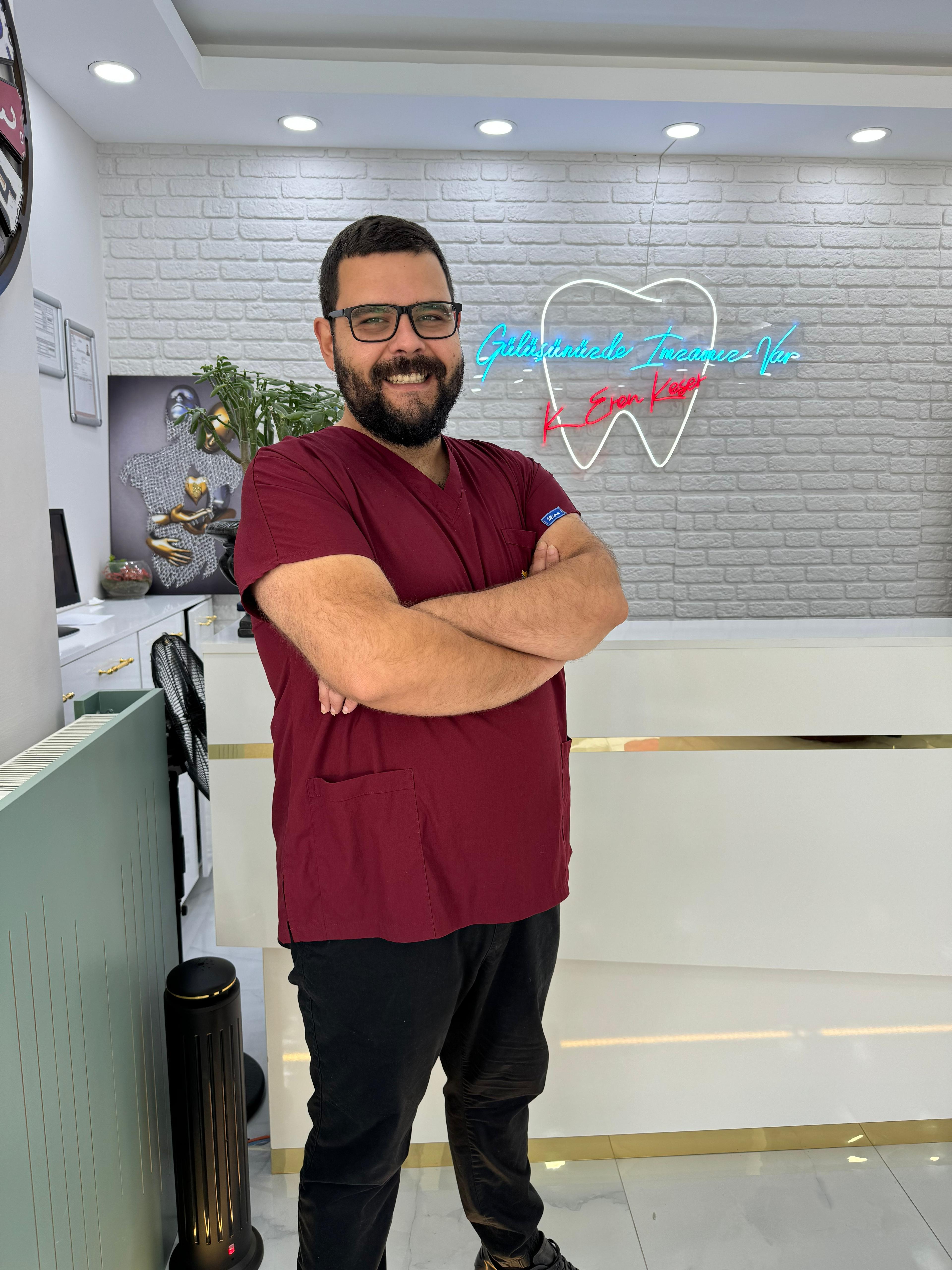 ALTIN YILDIZ ÖDÜL TÖRENİNDE EREN KESER DİŞ KLİNİĞİ DİKKAT ÇEKTİ-5