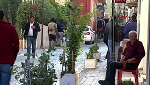İzmirliler, mülteci esnafın yemeklerini seviyor