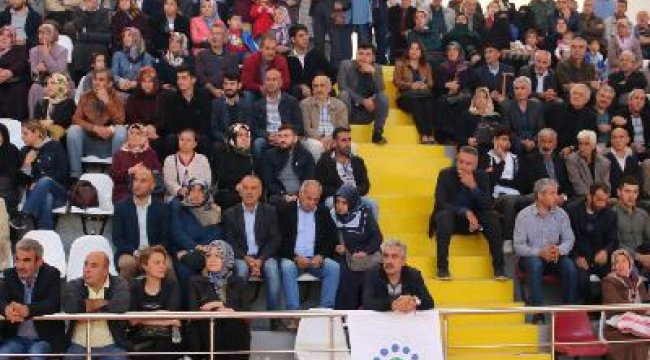 TOKİ'den kurayla ev sahibi oldular