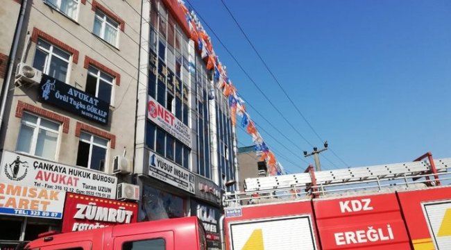 AK Parti Kdz. Ereğli İlçe binasında yangın paniği yaşandı