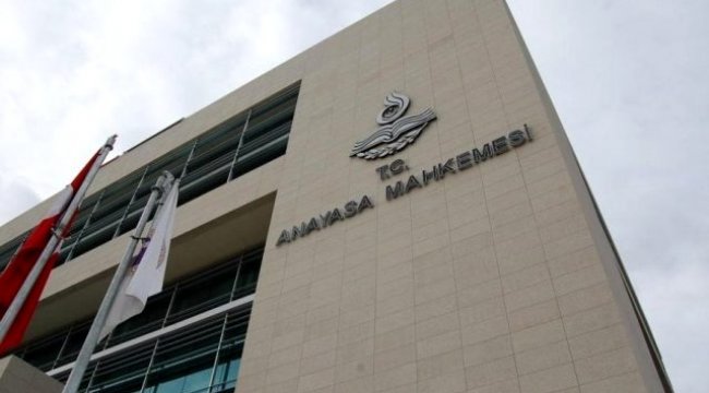 Arınç'ın KHK eleştirisi sonrası AYM'den dikkat çeken karar:  Olağanüstü Hal kapsamında alınan tedbirlere ilişkin üç madde iptal edildi
