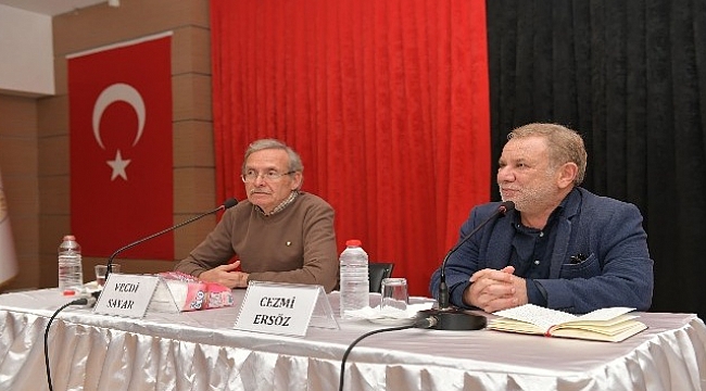 Çiğli'de yoğun ilgi gören söyleşi.