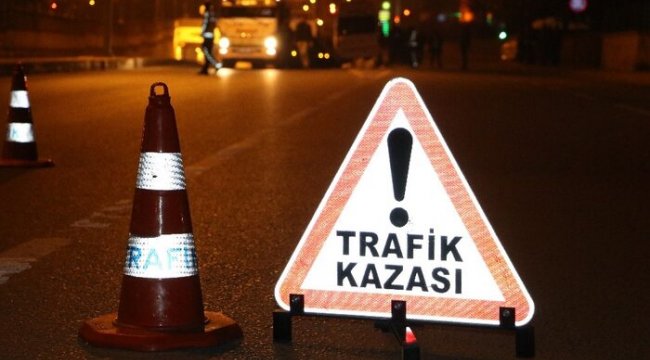 İşçi servisi yönlendirme direğine çarptı: 10 yaralı