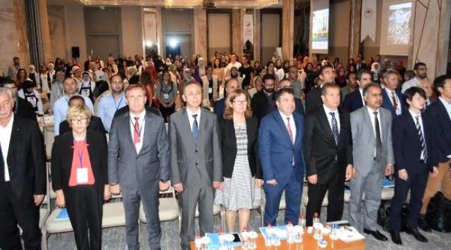 İzmir'de mülteciler için 'İstihdam Fuarı'