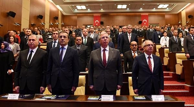 Mansur Yavaş: Özel sektörde mesai saatlerini değiştirmek istiyoruz.