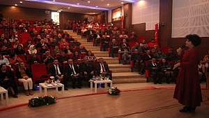 Menderes'te tarımsal kalkınma konferansı.