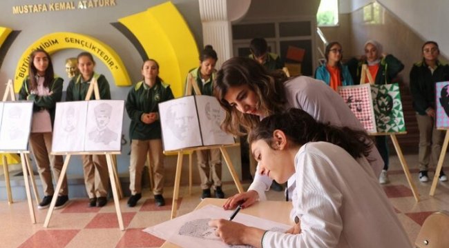 Siirtli öğrencilerden 10 Kasım’a özel sergi