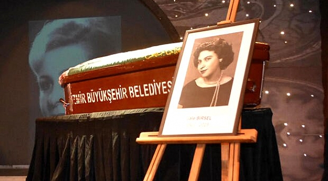 Usta tiyatrocu Jale Birsel ile ilgili gerçek, cenazesinde ortaya çıktı.
