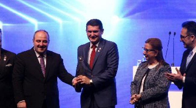 Altınbaş Üniversitesi’ne eğitimde hizmet ihracatı ödülü