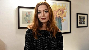 Bıçaklanarak öldürülen Ceren Özdemir'le aynı ismi taşıyan ve ona benzeyen fenomene taziye mesajları yağdı.