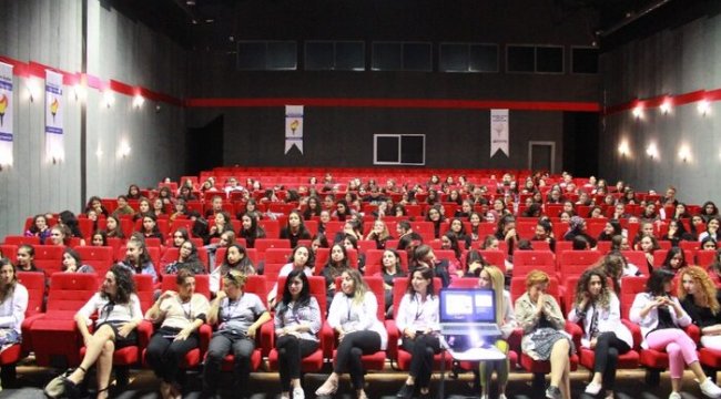 Doç. Dr. Arslan: "Erken tanı ile meme kanserini yenebiliriz"