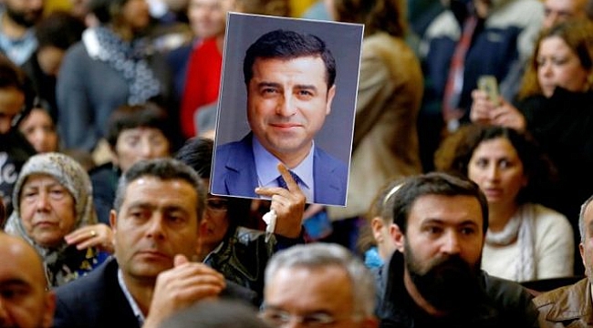 HDP, cezaevinde rahatsızlanan Selahattin Demirtaş'ı ziyaret edecek.