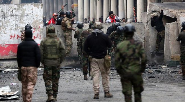 Irak'ta gösteriler nedeniyle ilk defa petrol üretimi askıya alındı