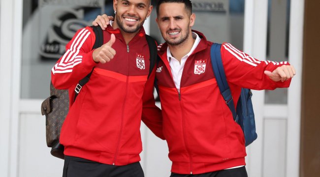 Lider Sivasspor, kupa maçı için İstanbul’a gitti