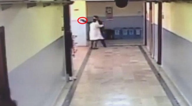 Okul koridorunda korku dolu anlar: Terör estirdi