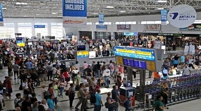 Turizm kenti Antalya yılın son ayına rekorla girdi.