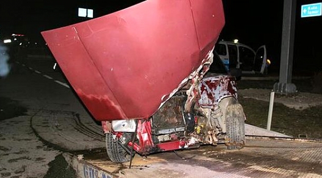 Alkollü sürücü dehşet saçtı! Metrelerce sürüklendi, araç hurdaya döndü.