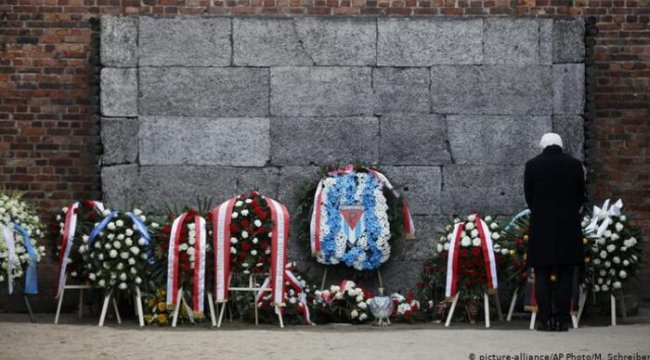 Auschwitz'de tarihi sorumluluk: Holokost kurbanları anıldı