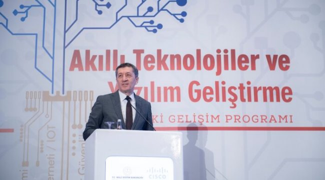 Bakan Selçuk: Öğrencilerimizin uluslararası sertifikalar almalarını önemsiyoruz