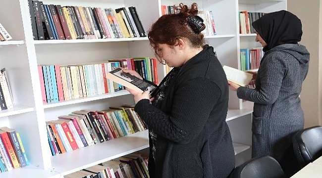 Bayraklı'nın kütüphaneleri hayatlarını değiştirdi.