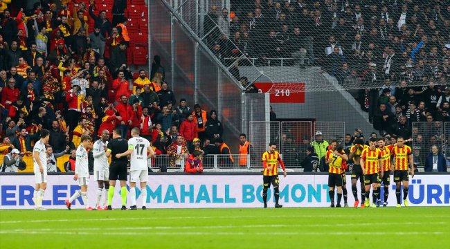 Beşiktaş, Göztepe'ye deplasmanda 2-1 mağlup oldu