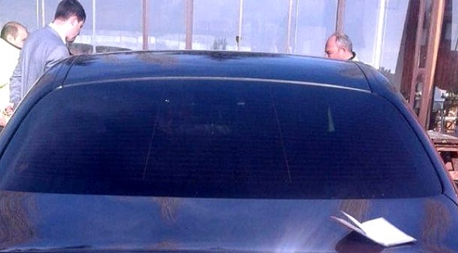 Bilecik Belediye Başkanı, belediyeye ait sahte plakalı araçla yakalandı.