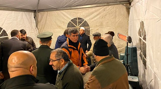 Feyzioğlu'ndan şehit Teğmen Bilir'in ailesine taziye ziyareti.