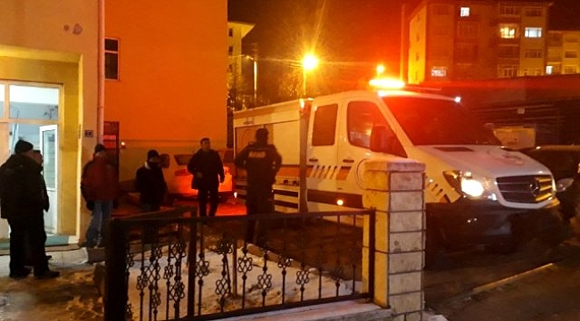 Kastamonu'dan 5 AFAD ve 18 UMKE personeli Elazığ'a gönderildi.