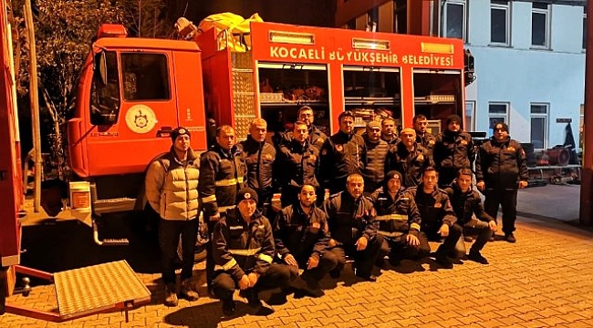 Kocaeli'de ekipler Elazığ'daki deprem için seferber oldu.