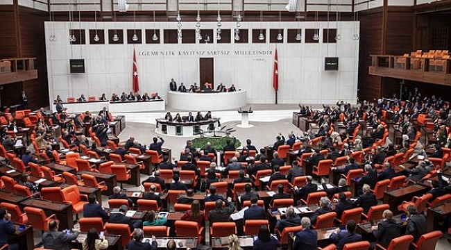 Meclis'e sunulacak torba yasada patronlar için asgari ücret desteği de yer alıyor.