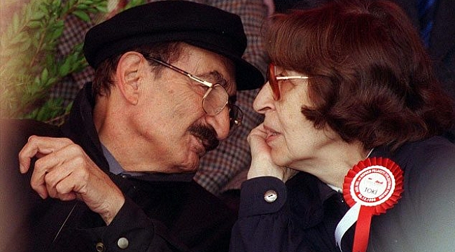 Ünlü isimler, Rahşan Ecevit için duygu dolu taziye mesajları paylaştı.