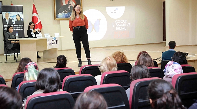 Bayraklı'da, 'Mahremiyet' eğitimi.