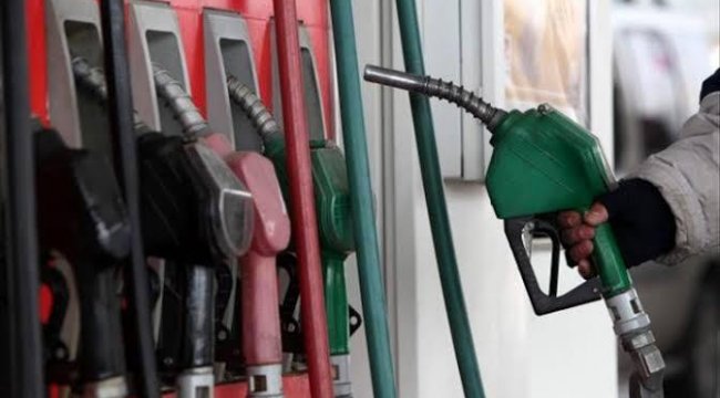 Benzine 8 kuruş zam yapıldı