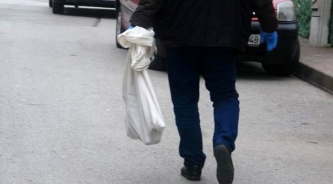 Çuvaldan 2 uzun namlulu silah çıktı.