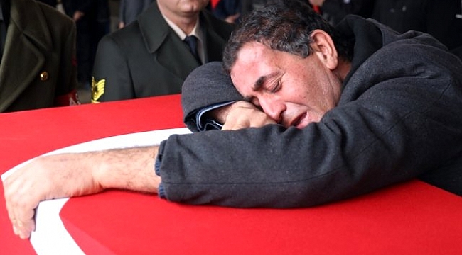 Gaziantepli şehit gözyaşlarıyla defnedildi.