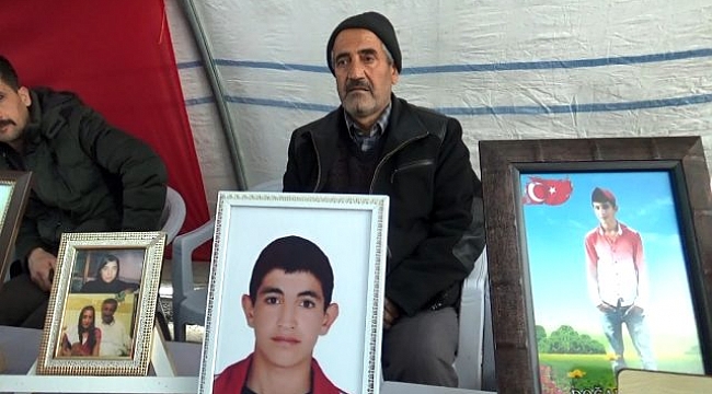 HDP önündeki evlat nöbetine bir aile daha katıldı.