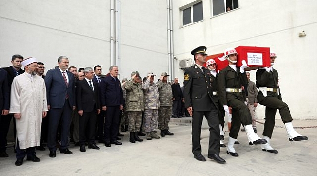 İdlib'de şehit olan askerlerimizden beşinin naaşı memleketine gönderildi.