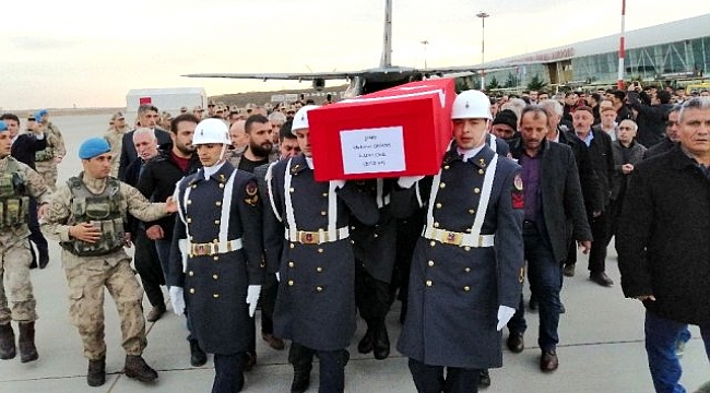 İdlib şehidi Adıyaman'da törenle karşılandı.