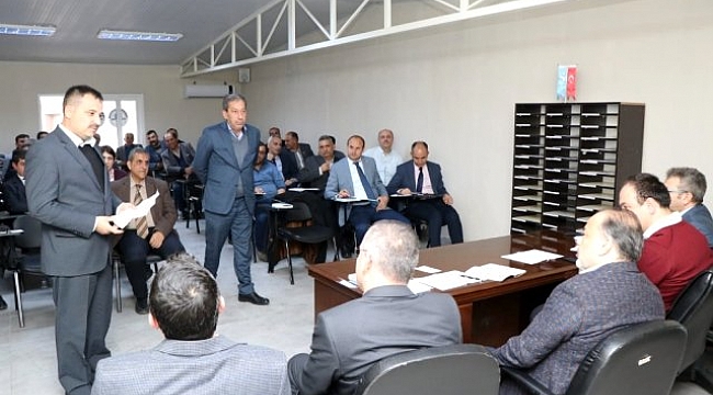 Metin Yavuz; "Demokrasi zincirimizin ilk halkasını oluşturan muhtarlarımızın her zaman emrindeyiz".