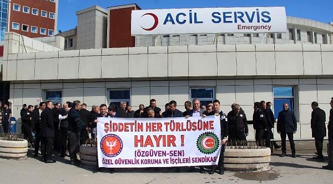 Sivas'ta, hasta yakınlarından güvenlik görevlilerine saldırı.