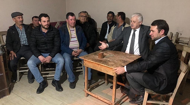 “SİYASET DEĞİL, HİZMET YAPIYORUZ”.