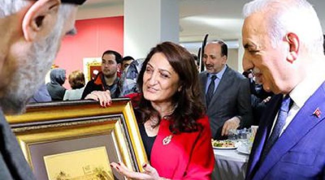 Ümraniye’de Müzehhibe-i Münevveran Tezhip Sergisi’nin açılışı yapıldı
