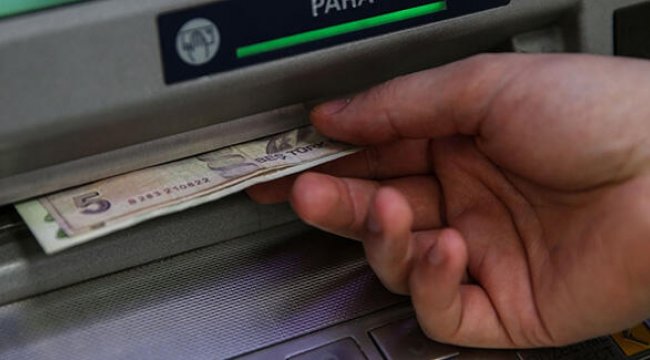 Bankalar konoravirüs nedeniyle ATM&#039;lerden para çekme limitini artırdı