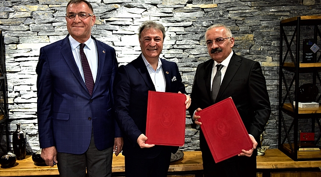 Bornova’da toplu sözleşme sevinci    Başkan İduğ: Önce insan.
