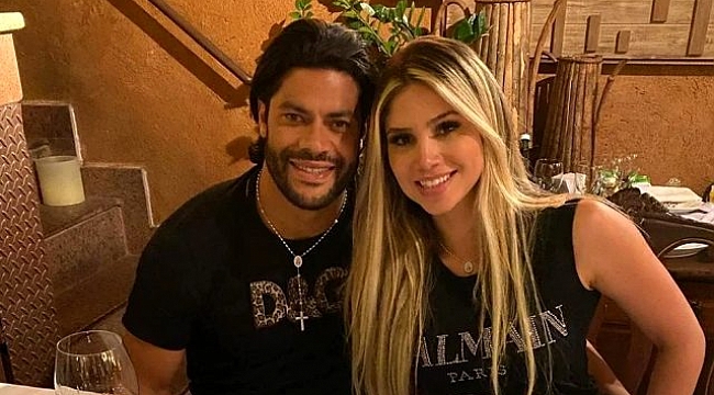Hulk, eski eşinin yeğeni Camila ile dünya evine girdi.