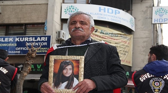 İzmir'de evlat nöbeti.