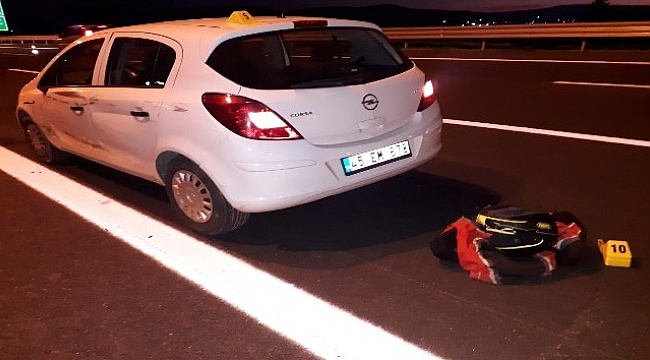 İzmir'de trafik kazası: 1 ölü, 2 yaralı.
