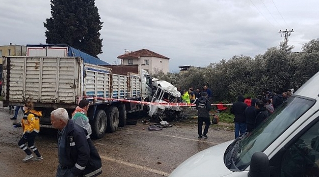 İzmir'deki korkunç kazada ölü sayısı 2'ye yükseldi.