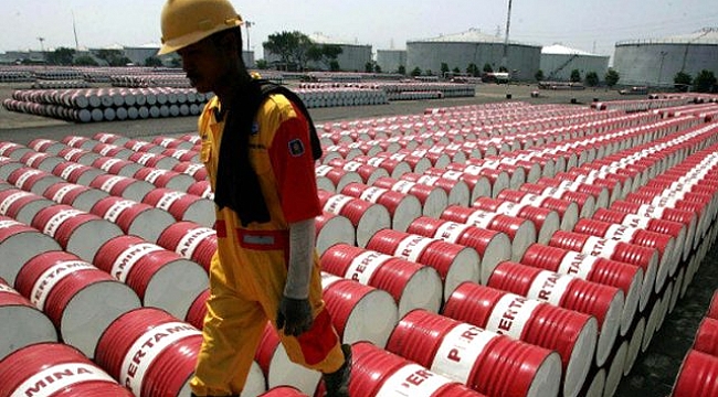 Petrol fiyatlarındaki sert düşüş Suudi Arabistan, Rusya ve ABD'yi vuracak.